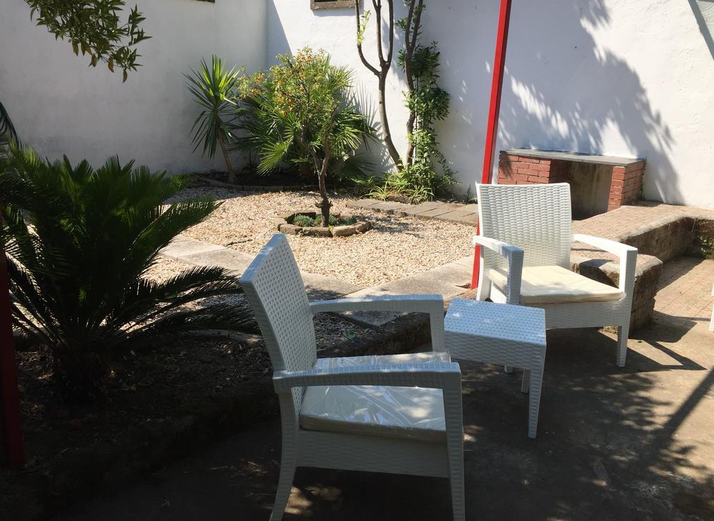 B&B Villa Le Palme Meta Buitenkant foto